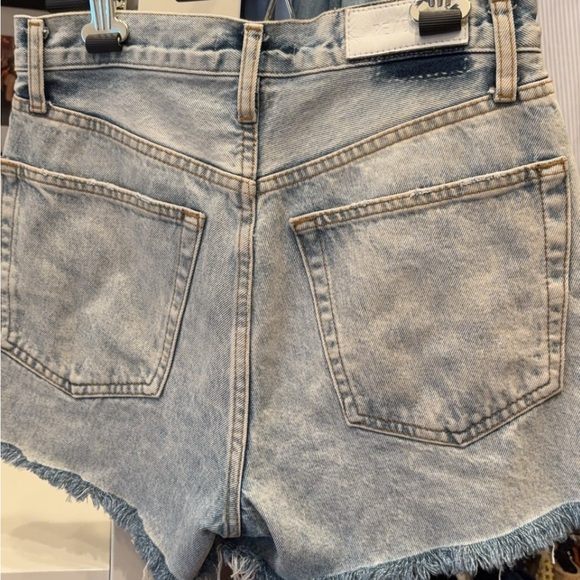 Redone denim shorts. Light wash - Picture 3 of 3